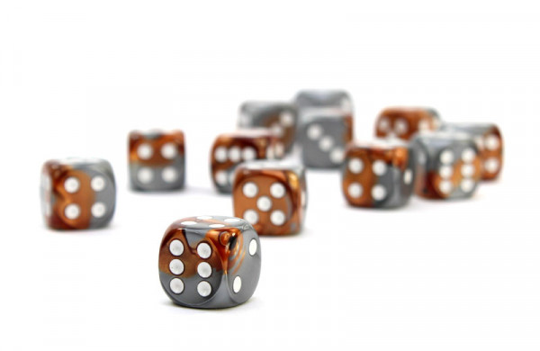 Gemini Dice - Copper-Steel w/white 16mm (Set mit 12 Würfeln)