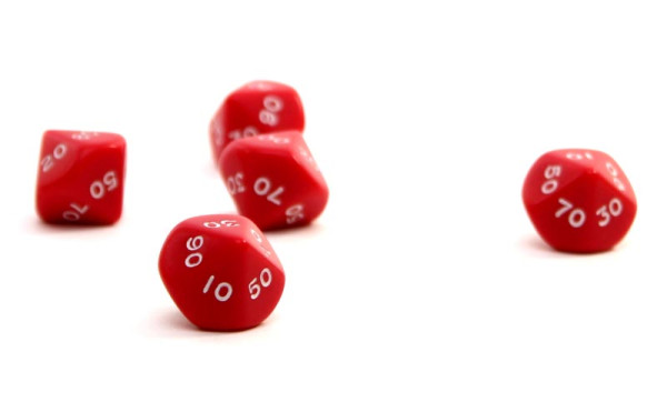 Spielwürfel mit 10 Flächen rot mit weissen Zehnerwerten