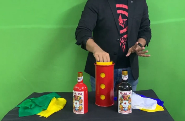 Three Bottle Production - Multiplying Bottles - Zaubertrick