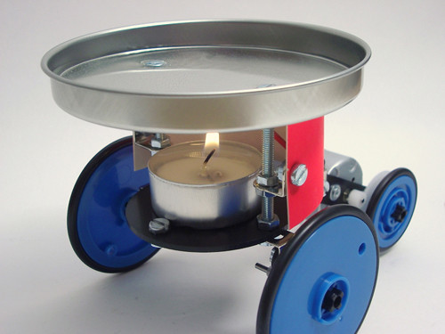 Kerzenauto Bausatz mit Teelicht Antrieb