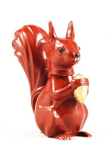 Eichhörnchen mit Wackelkopf