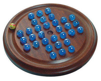 Solitaire mit Murmeln - Murmelsolitär aus Holz